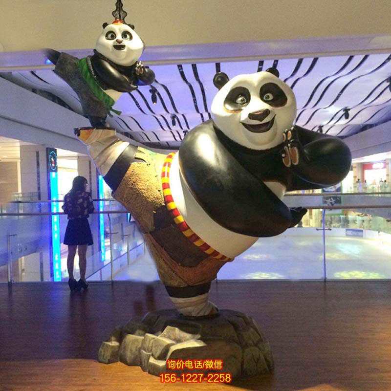 在影院商場(chǎng)門(mén)口擺放卡通功夫熊貓玻璃鋼雕塑 在影院商場(chǎng)門(mén)口擺放卡通功夫熊貓玻璃鋼雕塑
