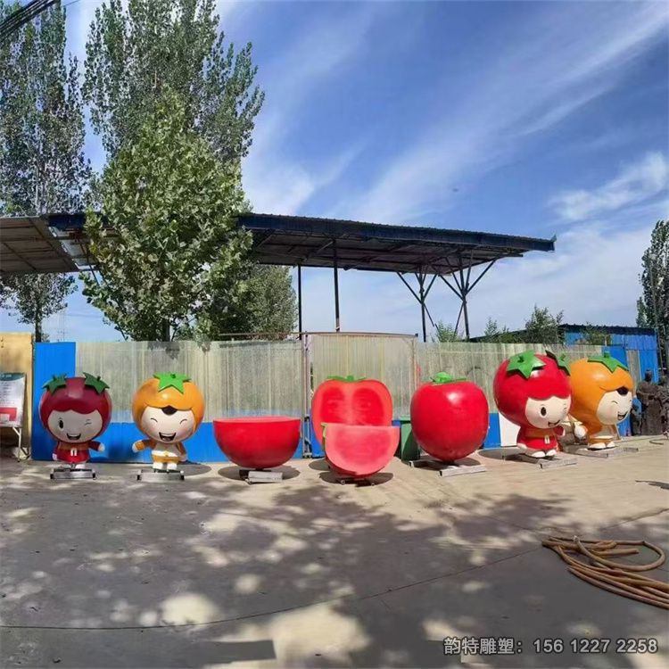 農(nóng)場(chǎng)樂園各種西紅柿雕塑造型 有卡通也有仿真還有半塊番茄造型 農(nóng)場(chǎng)樂園各種西紅柿雕塑造型 有卡通也有仿真還有半塊番茄造型